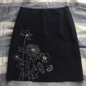 Ann Taylor Black Pencil Skirt Embriodred